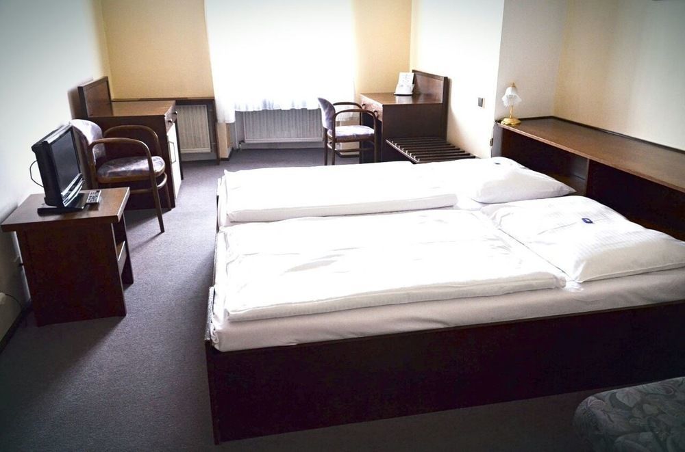 Hotel Celerin Telcz Zewnętrze zdjęcie