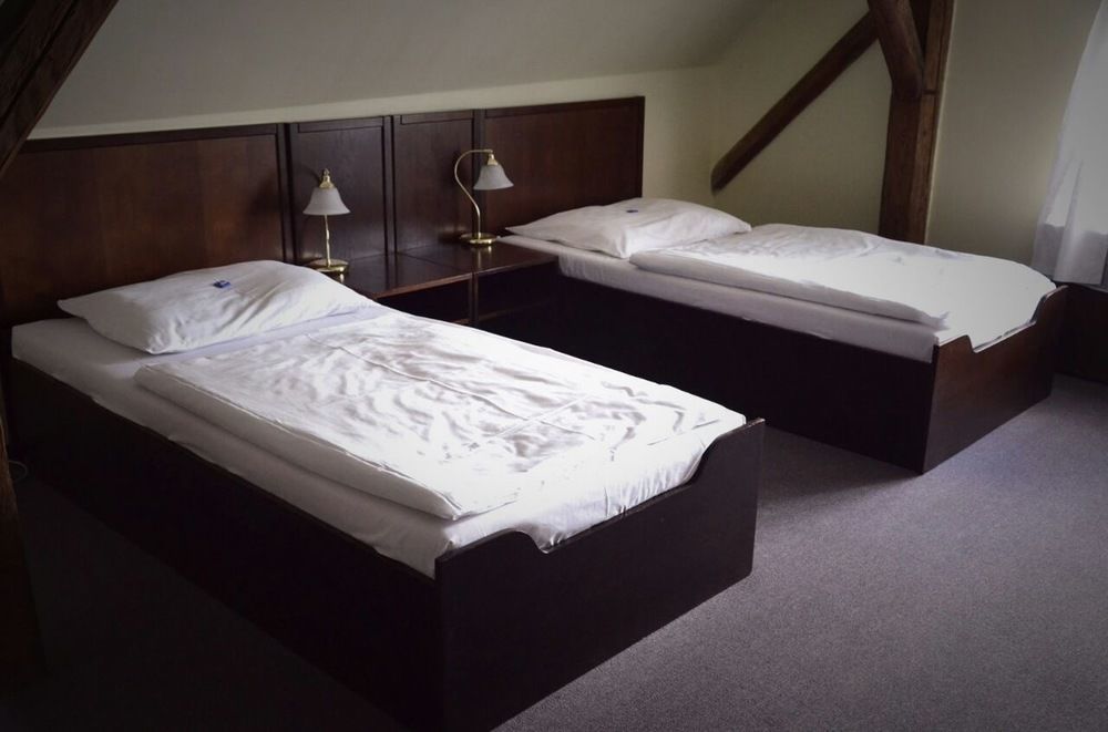 Hotel Celerin Telcz Zewnętrze zdjęcie