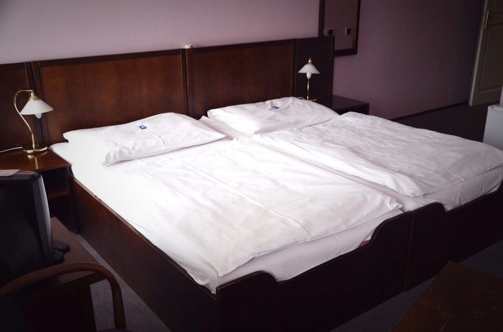 Hotel Celerin Telcz Zewnętrze zdjęcie