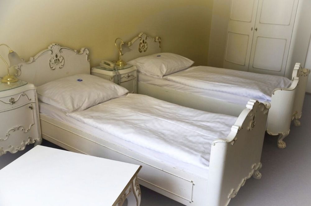Hotel Celerin Telcz Zewnętrze zdjęcie